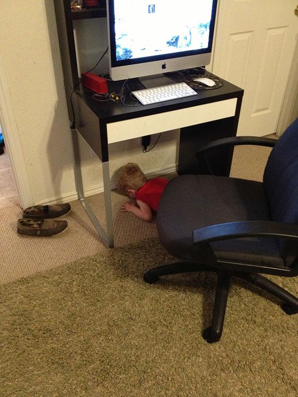 hide-and-seek-funny-kids-15