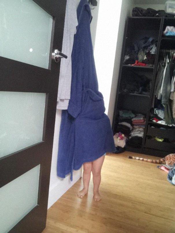 hide-and-seek-funny-kids-16