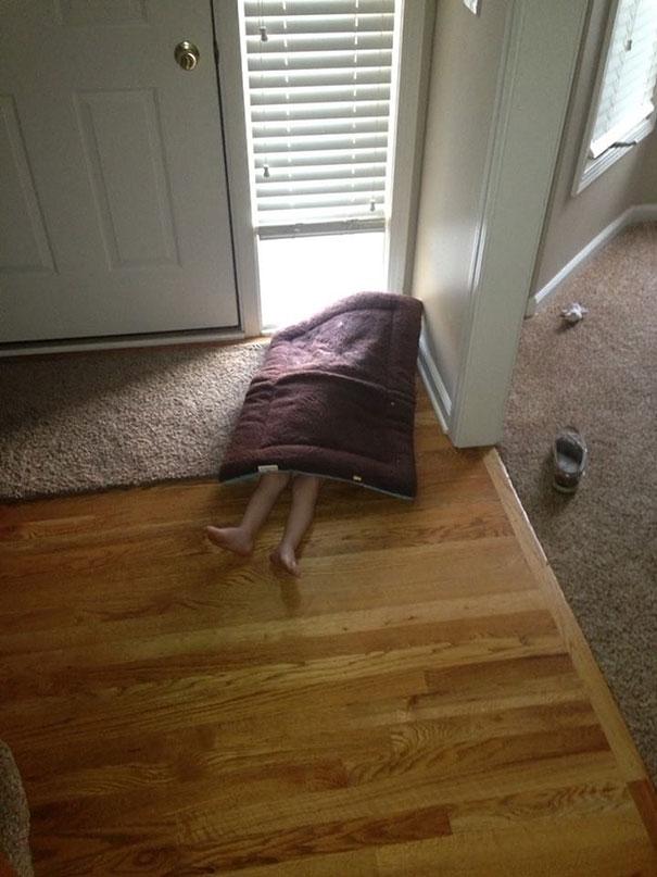 hide-and-seek-funny-kids-20