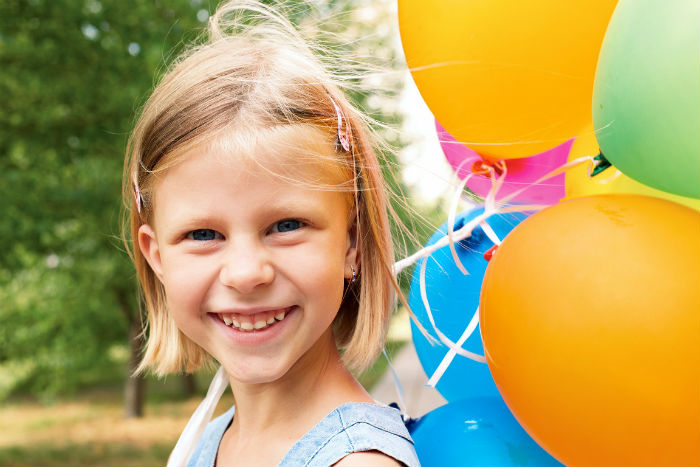 Girl-with-balloons