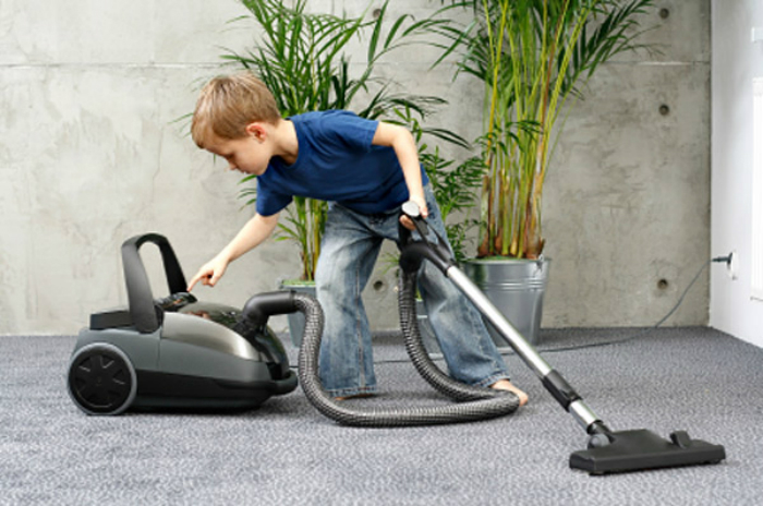 boy-vacuuming