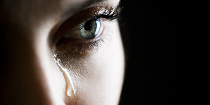 o-WOMAN-CRYING-CLOSE-UP-facebook