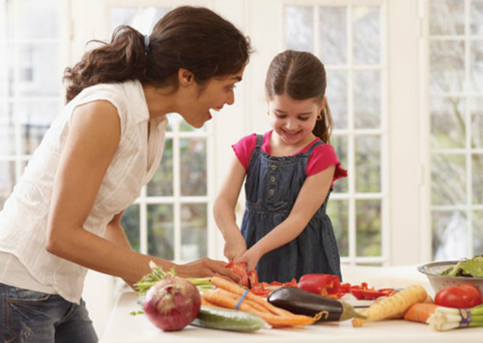 mom-and-daughter-kitchen