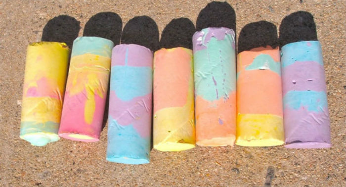 Homemade-Sidewalk-Chalk