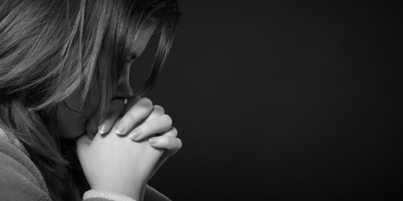 o-SAD-WOMAN-IN-BLACK-AND-WHITE-facebook