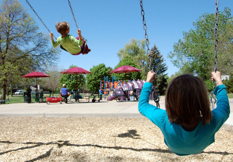 kids-swing-playground