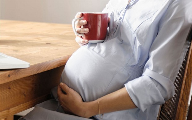 pregnant-coffee_2484872b