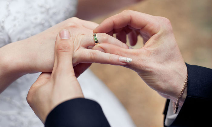 Married-couple-ring-exchange