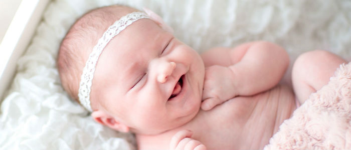 baby_lachend_Fotolia_65800475_1170x500