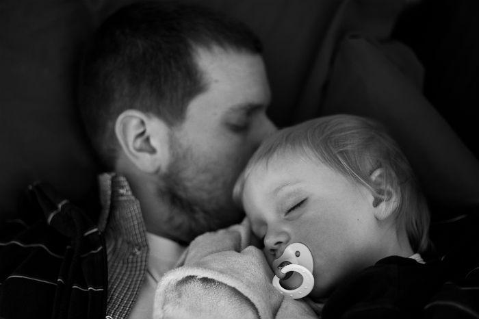 201103-baby-father-naptime