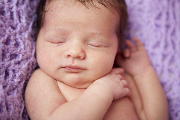 How-Many-Hours-Should-a-Newborn-Sleep-Per-Day