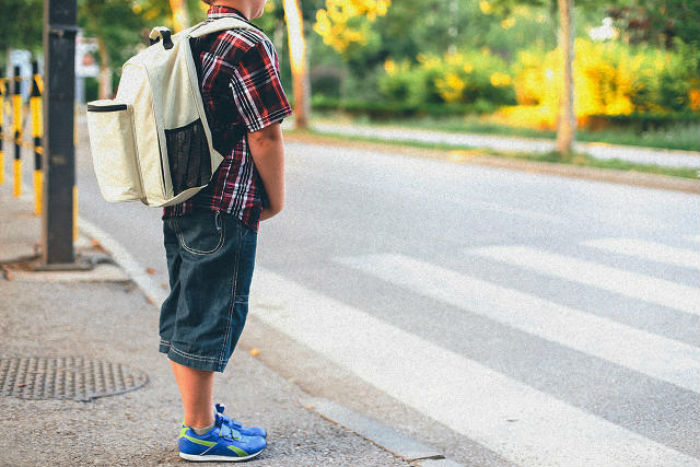 3055107-inline-i-1-federal-law-now-says-kids-can-walk-to-school-alone