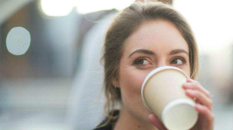 woman-drinking-coffee