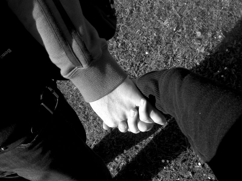 holding_hands_by_talkovercoffee