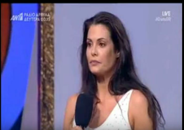 Συγκίνησε η Μαρία Κορινθίου